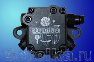 Насос SUNTEC AN 67 B 7251. Регулятор давления с функцией запирания, выход на форсунку слева (смотреть со стороны вала). Производительность: при давлении 10 атм 82 лит. Вращение: по часовой стрелке (смотреть со стороны вала). Метод крепления: фланец диаметром 54 мм. Присоединение топливных шлангов диаметром 1/4