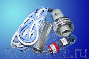 Детектор пламени HONEYWELL C7035A 1064 используется с автоматами горения HONEYWELL для контроля горения. Датчик пламени HONEYWELL C7035A 1064 используются с усилителями сигнала HONEYWELL типа: R7249A, R7749B, R7290A, R7849A, R7849B и блоками контроля пламени следующих серий: 7800, RA890, R7795, R7023, R4795, R4140, R4138, R4075.