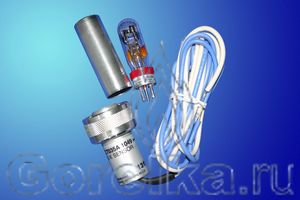 Детектор пламени HONEYWELL C7035A 1049 используется с автоматами горения HONEYWELL для контроля горения. Датчик пламени HONEYWELL C7035A 1049 используются с усилителями сигнала HONEYWELL типа: R7249A, B, R7849A, B, R7749B, R7259, R7290 и блоками контроля пламени следующих серий: 7800, RA890, R7795, R7023, R4795, R4140, R4138, R4075.