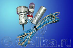 Детектор пламени HONEYWELL C7035A 1080 используется с автоматами горения HONEYWELL для контроля горения. Датчик пламени HONEYWELL C7035A 1080 используются с усилителями сигнала HONEYWELL типа: R7249A, R7749B, R7290A, R7849A, R7849B и блоками контроля пламени следующих серий: 7800, RA890, R7795, R7023, R4795, R4140, R4138, R4075.