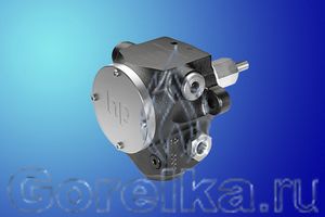 Насос hp TECHNIK PON6-I-L-4-25. Встроенный регулятор давления, выход на форсунку слева (смотреть со стороны вала). Производительность: при давлении 30 атм 200 л/ч. Может быть использован для мазута. Вращение: против часовой стрелки (смотреть со стороны вала). Метод крепления: фланец диаметром 54 мм.
Присоединение топливных шлангов диаметром 1/2