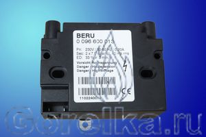 Трансформатор розжига BERU 0 096 600 013 предназначен для поджига горючей смеси высоковольтной электрической дугой создаваемой между электродами поджига. Трансформатор поджига BERU 0 096 600 013 имеет следующие характеристики: Напряжение питания 230 В / 50 - 60 Гц. Напряжение поджига 2 х 7.5 кВ. Сила тока 0,20 А. Ток поджига 40 мА. ED 33% при 3 мин. Штекерный разъем питания. Штекерный разъем кабеля поджига диаметром 4 мм.