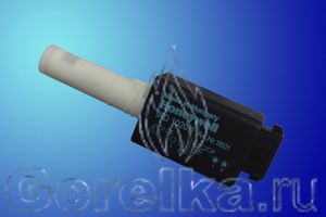 Фотодатчик SATRONIC IRD 1020.1 BLUE (синий правый) стандартной чувствительности используется с автоматами горения Satronic - Honeywell для контроля горения газовых и комбинированных горелок. Инфракрасный датчик пламени SATRONIC IRD 1020.1 BLUE (синий правый) используются с топочными автоматами Satronic - Honeywell типа DKG 972, DLG 974, 976, DMG 970, 971, 972, 973, SG 113, 133, 513, TFI 812.2, MMI 810, 812, 815, 816, 962
TMG 740-2, 740-3, SGU 930, 930i. Датчик наличия пламени SATRONIC IRD 1020.1 BLUE (синий правый) имеет боковую видимость пламени с правой стороны.