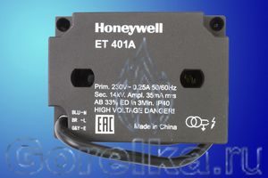 Трансформатор розжига ET 401A предназначен для поджига горючей смеси высоковольтной электрической дугой создаваемой между электродами поджига. Трансформатор поджига ET 401A имеет следующие характеристики: Напряжение питания 230 В / 50 - 60 Гц. Напряжение поджига 1 х 14 кВ. Сила тока 0,25 А. Ток поджига 35 мА. ED 33% при 3 мин. Кабель питания 500 мм. Винтовая нарезка для кабеля поджига.