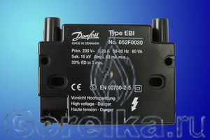 Трансформатор розжига Danfoss EBI 052F0030 предназначен для поджига горючей смеси высоковольтной электрической дугой создаваемой между электродами поджига. Трансформатор поджига Danfoss EBI 052F0030 имеет следующие характеристики: Напряжение питания 230 В / 50 - 60 Гц. Напряжение поджига 2 х 7.5 кВ. Sec 15KV. Сила тока 0,25 А. Ток поджига 40 мА. ED 33% при 3 мин. Штекерный разъем питания. Штекерный разъем кабеля поджига диаметром 4 мм. <FONT color=#ff0000>Внимание: трансформатор заменён на EBI4 052F4030</FONT>