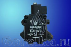 Насос SUNTEC ALE 55 C 9330. Электромагнитный клапан запирания, регулятор давления, выход на форсунку слева (смотреть со стороны вала). Производительность: при давлении 10 атм 49 лит. Диапазон давления 8-15 бар. Вращение: Против часовой стрелки (смотреть со стороны вала). Метод крепления: втулка диаметром 32 мм. Присоединение топливных шлангов диаметром 1/4