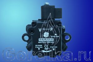 SUNTEC ALV95C 9427. Электромагнитный клапан запирания, регулятор давления, выход на форсунку слева (смотреть со стороны вала). Производительность: при давлении 10 атм 130 лит. Диапазон давления 4-18 бар. Вращение: против часовой стрелки (смотреть со стороны вала). Метод крепления: фланец диаметром 54 мм. Присоединение топливных шлангов диаметром 1/4