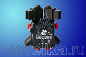 Насос SUNTEC A2L 75 C К 9701. 2 запирающих клапана, регулятор давления, 2 выхода на форсунки. Возможна работа на керосине. Производительность: при давлении 10 атм 100 лит. Вращение: против часовой стрелки (смотреть со стороны вала). Метод крепления: втулка диаметром 32 мм. Присоединение топливных шлангов диаметром 1/4