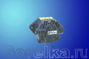 Насос SUNTEC T 4 C 10. Регулятор давления устанавливается отдельно, выход на регулирующий клапан справа (смотреть со стороны вала). Производительность: при давлении 20 атм 2800 лит. Может быть использован для мазута. Вращение: против часовой стрелки (смотреть со стороны вала). Метод крепления: фланец диаметром 70 мм. Присоединение топливных шлангов диаметром 3/4